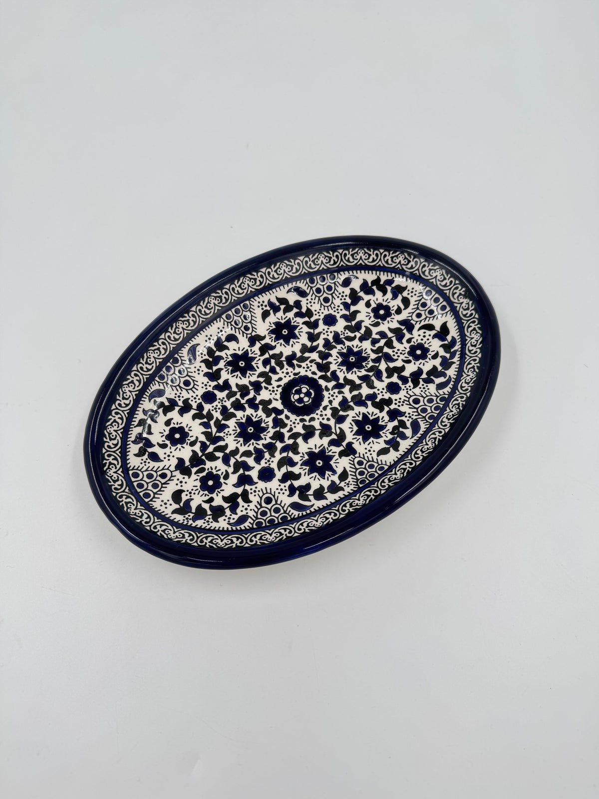 Oval Tray 22x15 cm