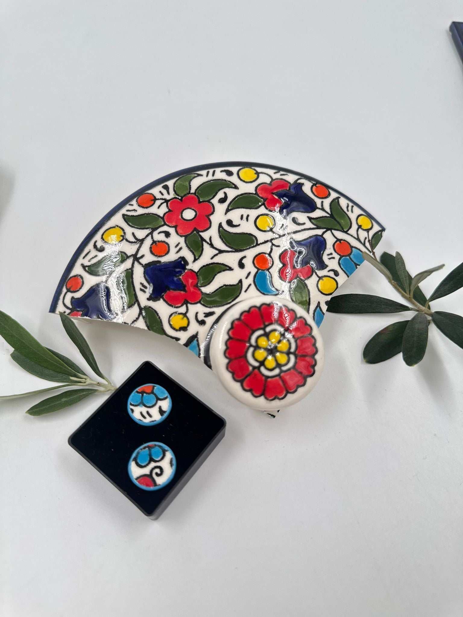 Handmade Al-khalil earrings, red 16 mm