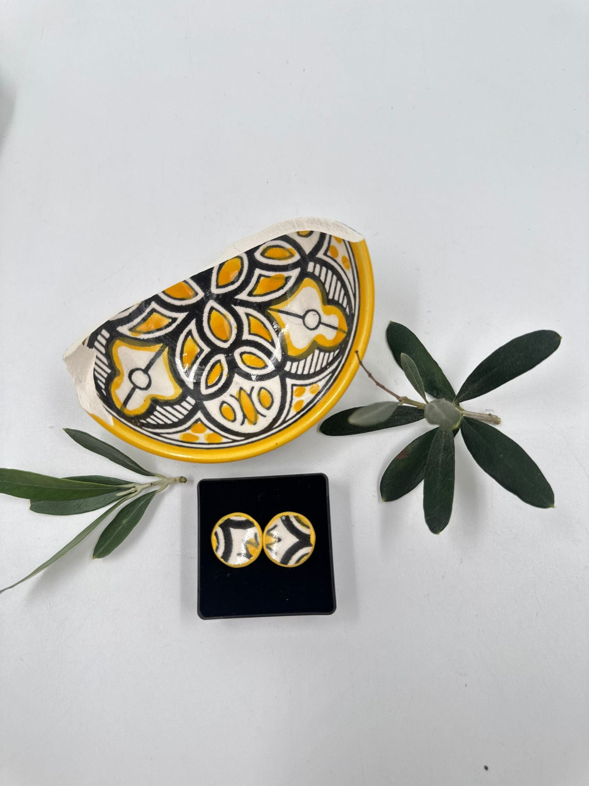 Handmade Al-khalil earrings, red 16 mm