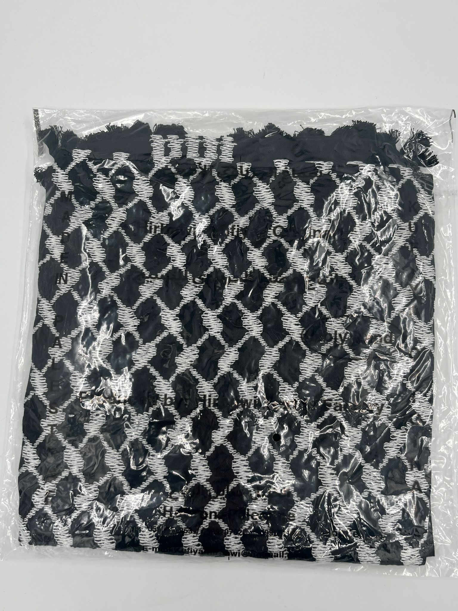 Hirbawi Kuffiyeh Black & White